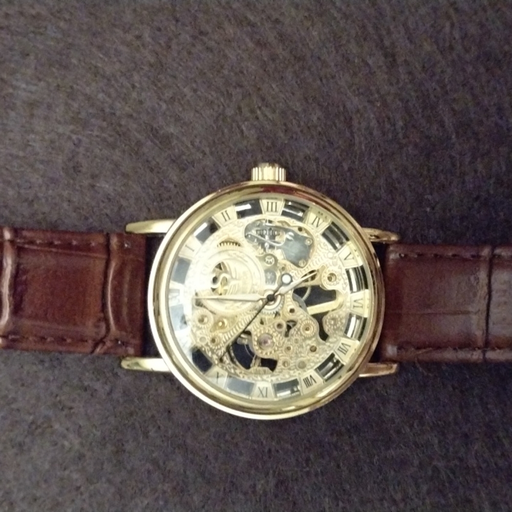 Genuine Leather Strap Wind-Up Watch